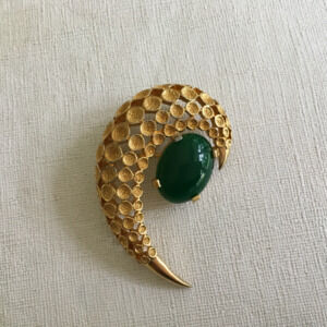 Brooch. Vintage maybe 1960s